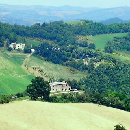 Agriturismo Ca Ferro Урбино
